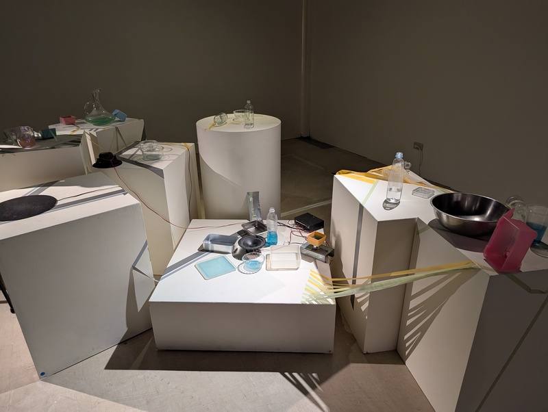 「穿透明日的靈光－SDGs永續藝術系列特展」系列第3檔展覽「聲紋風景」13日開幕，展品特邀民眾捐出家中廢棄器皿共創，共同編織屬於城市的集體聲紋