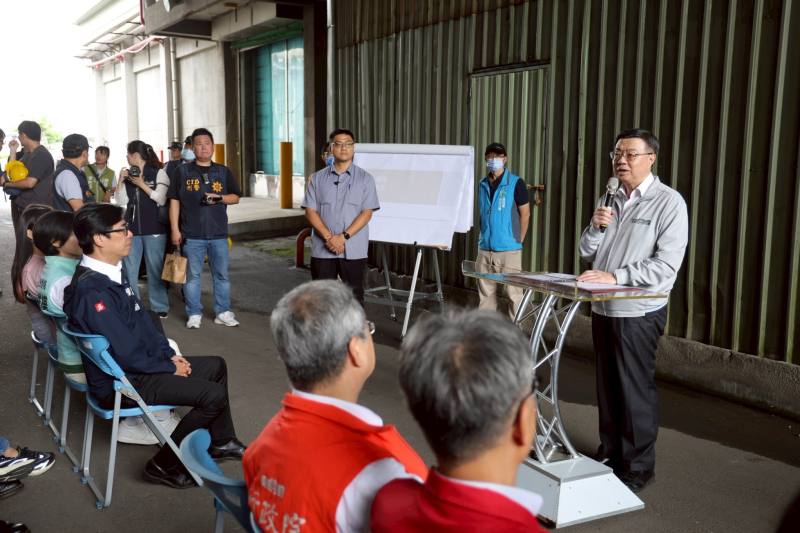 行政院長卓榮泰視察農業部農糧署仁武倉庫