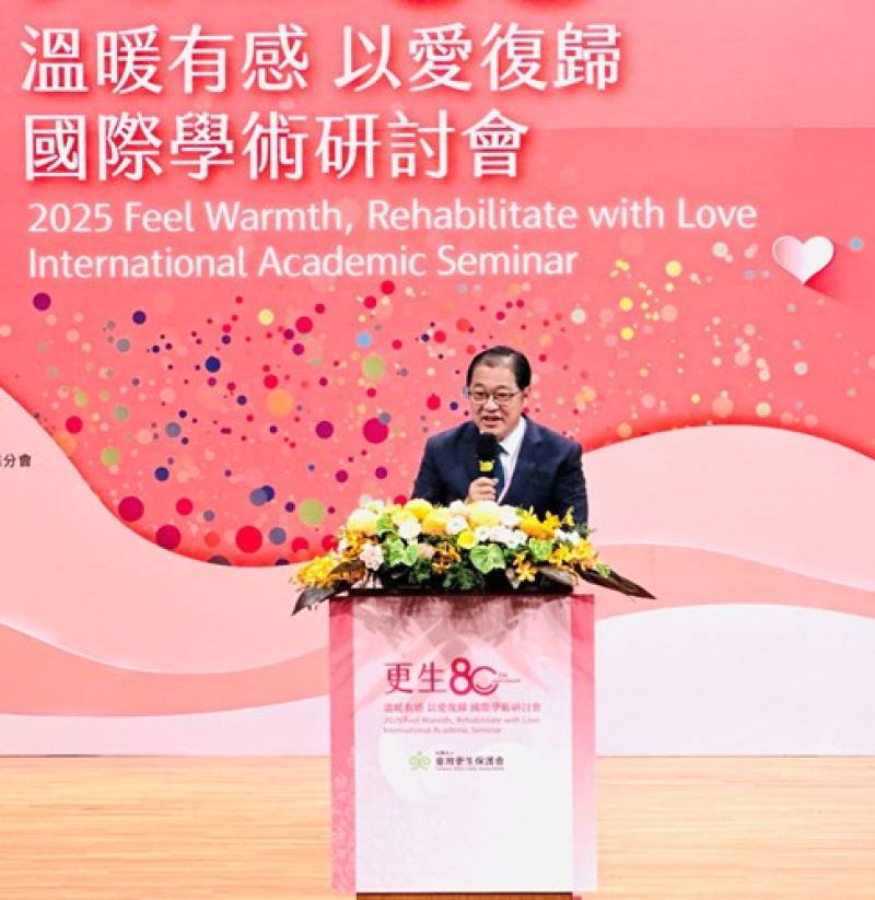 法務部長鄭銘謙致詞