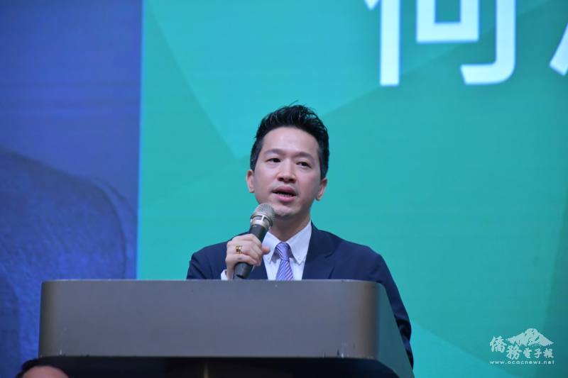 總統府副秘書長何志偉致詞