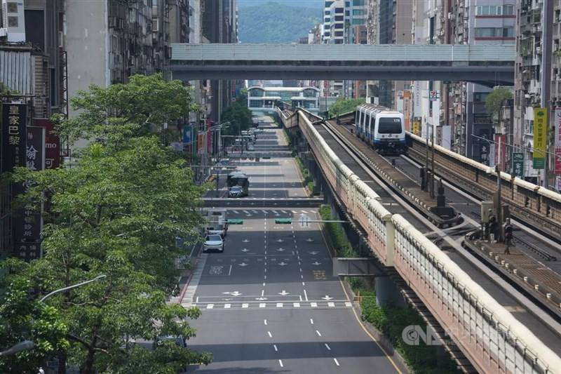 Streets lie empty in Taipei during an air raid drill held from 1:30 p.m. to 2 p.m. on Thursday. CNA photo July 17, 2025
