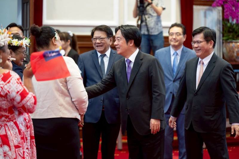 賴清德總統18日上午接見「邦交國青年來台圓夢計畫」首批來台青年