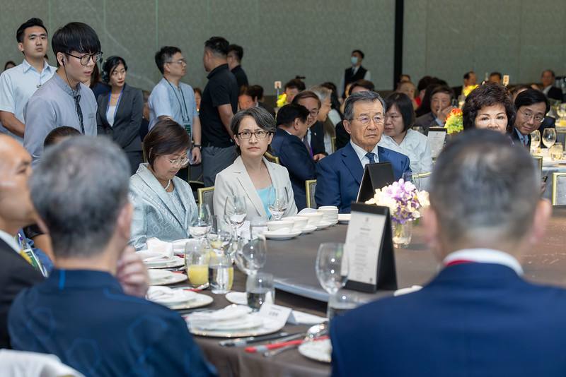 副總統出席「亞洲台灣商會聯合總會『同步新紀元 齊心創輝煌』僑委會惜別晚宴」