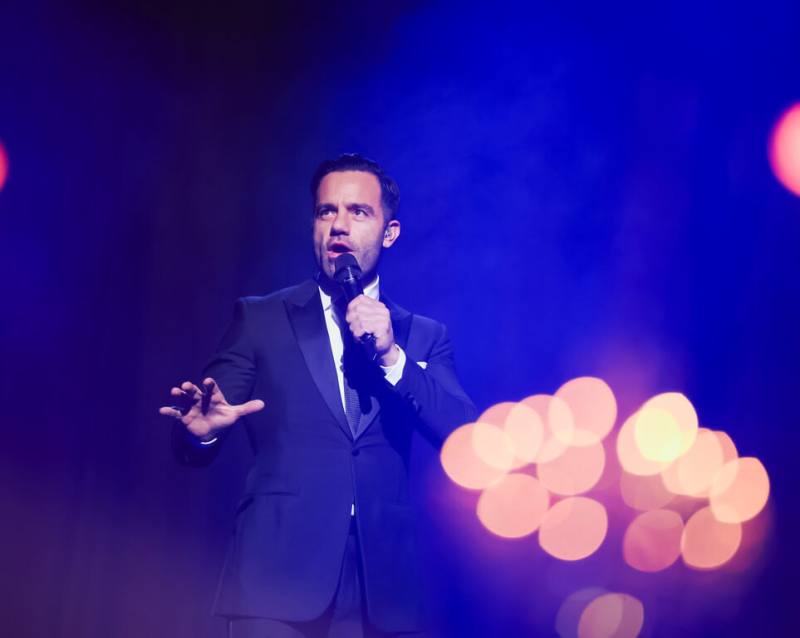 匯集倫敦西區與百老匯音樂劇主唱的「重聚The Reunion音樂劇明星演唱會」，音樂劇知名演員、演唱者拉敏・卡利姆盧（Ramin Karimloo）策劃，9月13至14日將首次來台演出。（華貴娛樂提供）