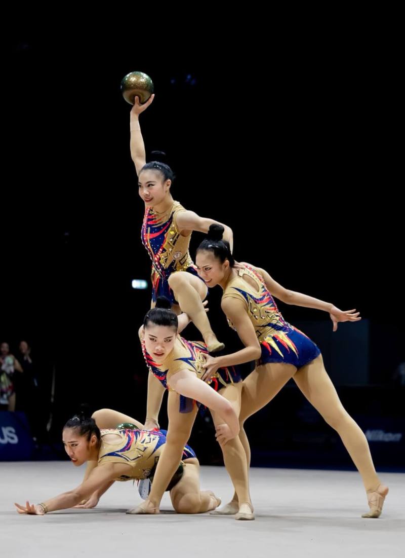 台灣韻律體操代表隊在3球2環項目奪下銅牌