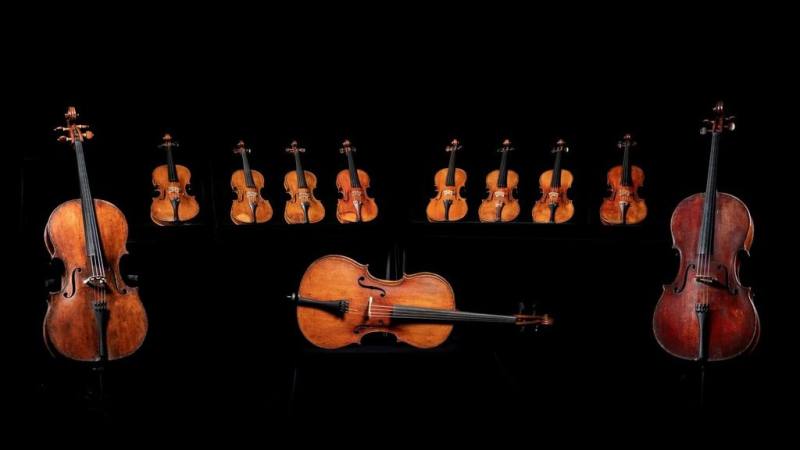 奇美博物館舉辦2025奇美音樂節，以「相會音樂法蘭西」為主題，首度集結11把館藏法國系統名琴，展現經典法式樂章。（奇美博物館提供）