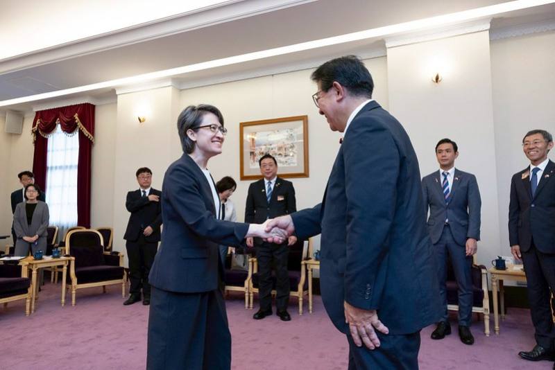 副總統接見「日本前總務大臣金子恭之眾議員乙行」