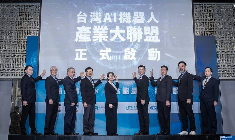 蕭美琴副總統22日上午出席「台灣AI機器人產業大聯盟成立大會」