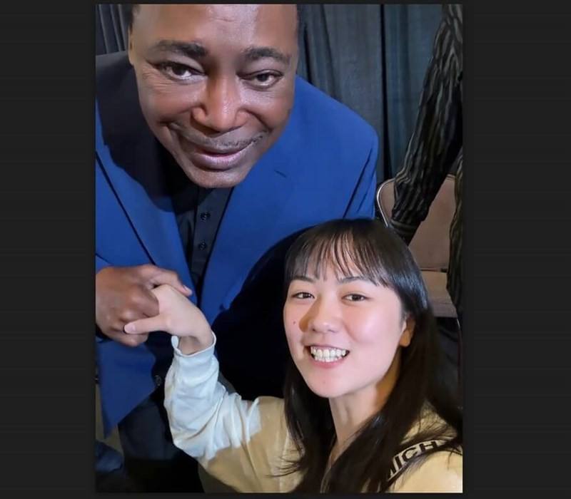 Ponpon Chen meets her jazz idol, the legendary George Benson. Photo courtesy of Ponpon Chen