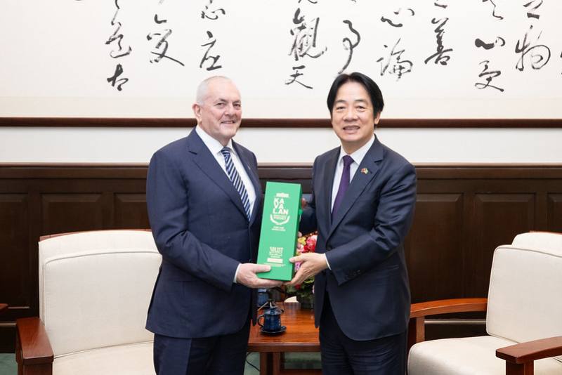 President Lai Ching-te meets with a cross-party Irish Oireachtas delegation.