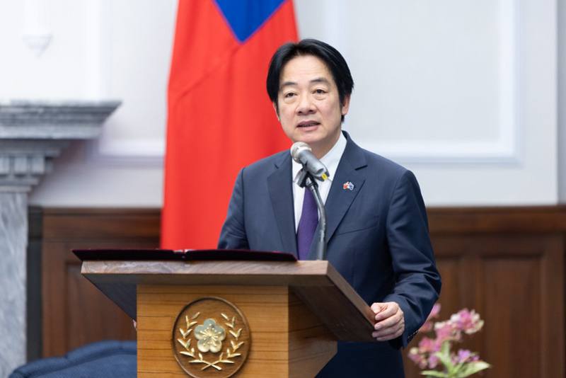 President Lai addresses an official delegation from the European Parliament’s Special Committee on the European Democracy Shield.