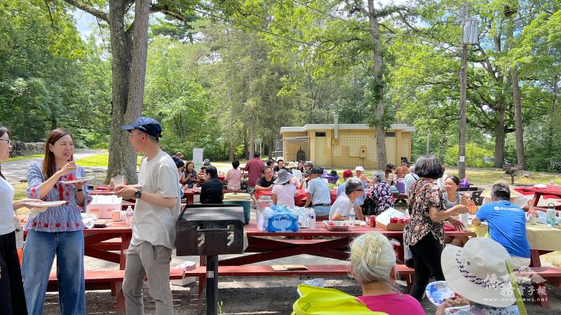 波克萊臺商會野趣日有將近60人參加