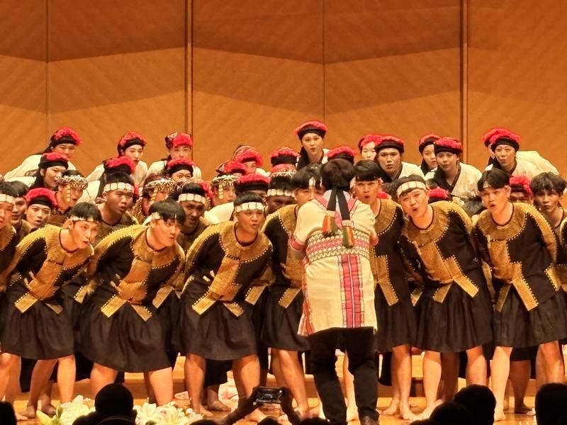 第7屆東京國際合唱大賽25日至27日舉辦，27日的民謠組比賽共有8支隊伍參加，其中3支來自台灣，包括高雄市興中國小布鼓拉芙兒童藝術團、南投縣信義鄉希娜巴嵐國小，以及尼布恩合唱團