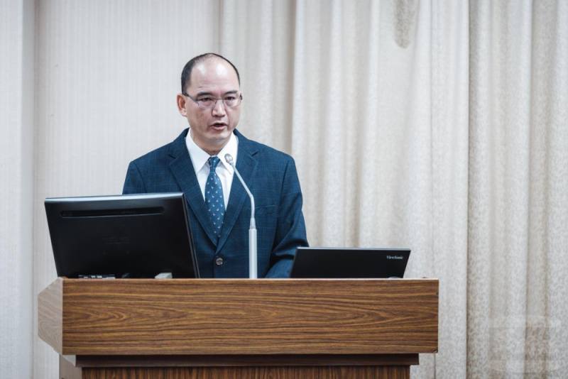 作計室連次長進行詳細說明。（軍聞社記者陳彥樺攝）