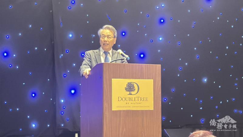 中研院院士李文華勉勵得獎學生不怕失敗、勇往直前