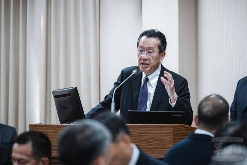 顧部長赴立院就「漢光41號演習實施成果、檢討與後續策進作為」進行專案報告。（軍聞社記者陳彥樺攝）