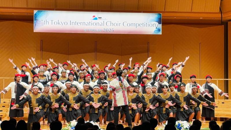 第7屆東京國際合唱大賽25日至27日舉辦，27日的民謠組比賽共有8支隊伍參加，3支來自台灣，其中尼布恩合唱團的演唱感動全場。