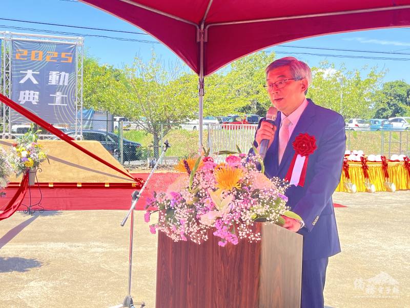 駐日本代表處副代表周學佑致詞