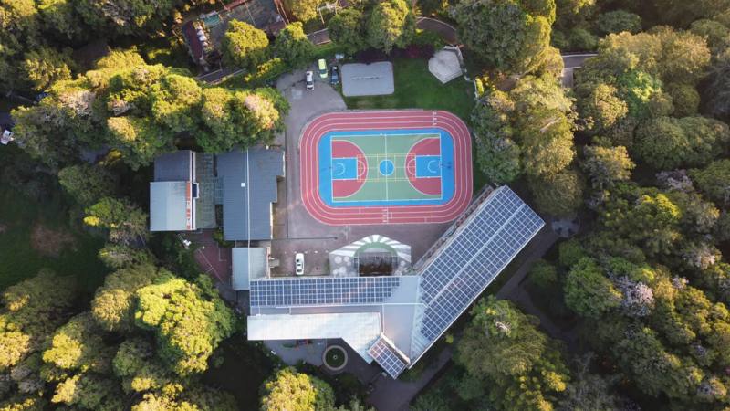 嘉義縣香林國小位於阿里山國家森林遊樂區內，海拔高度2195公尺，被譽為「全國最高學府」。（香林國小總務主任廖以仁提供）