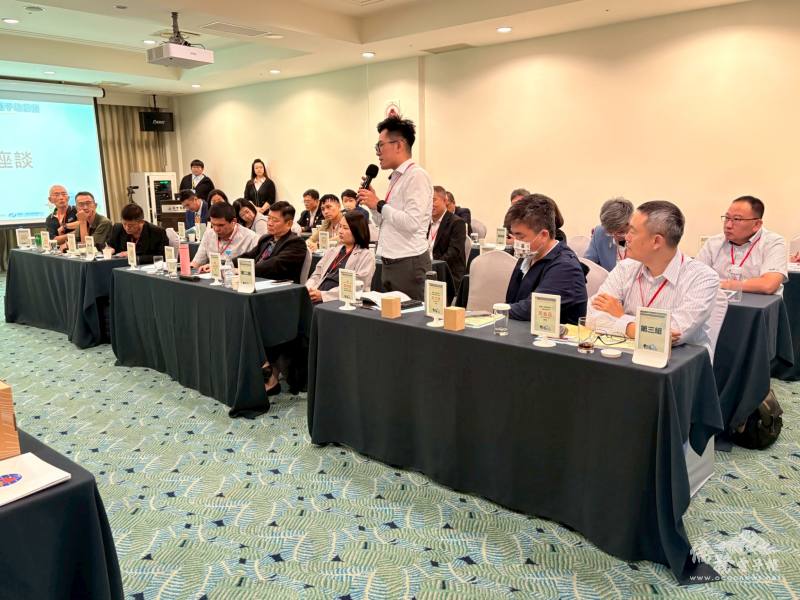 學員在綜合座談發表參訓收穫與心得