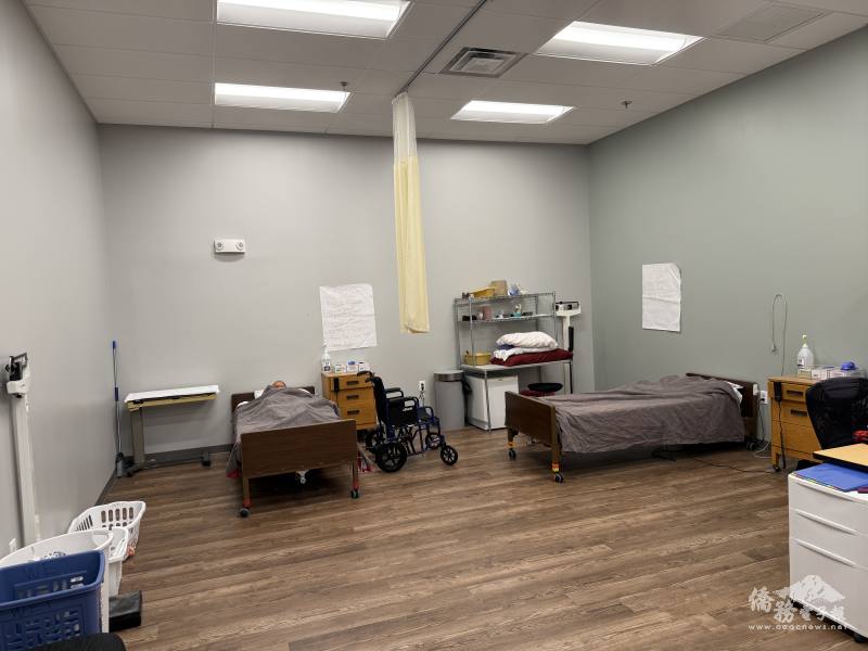 上課的教室裡有訓練的假人