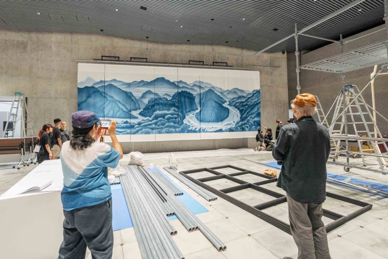 藝術家陳景林大型新作《臺灣母親河》首度曝光，躍上「臺灣光譜」展覽牆面。