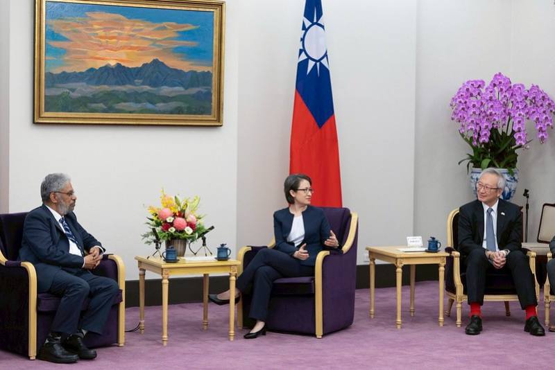 副總統接見「台美印三方對話訪問團」並相互交流