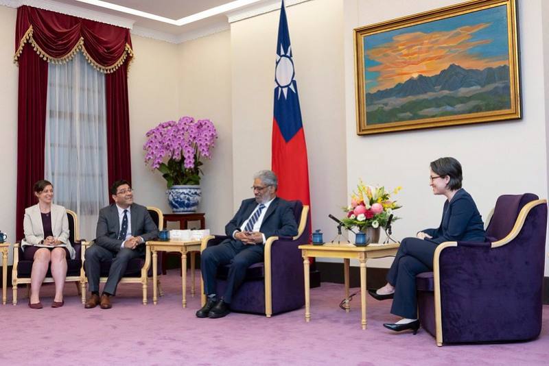 蕭美琴副總統1日下午接見「台美印三方對話訪問團」