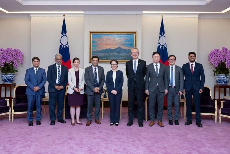 副總統和「台美印三方對話訪問團」合影