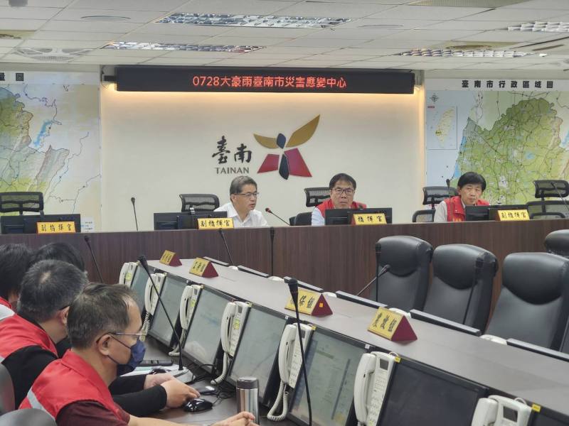 行政院雲嘉南災後復原前進指揮所 協助臺南市府強降雨搶救災工作