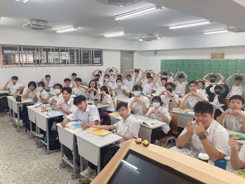 龍華科技大學舉辦全校新生與導師的餐敘約會