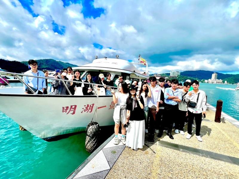 龍華科技大學境外新生台北一日遊增進凝聚力