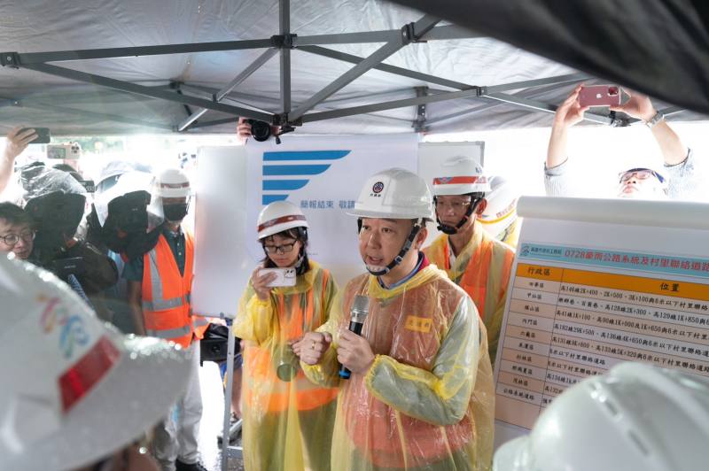 交通部陳世凱部長說明台20線79k、81k修復進度