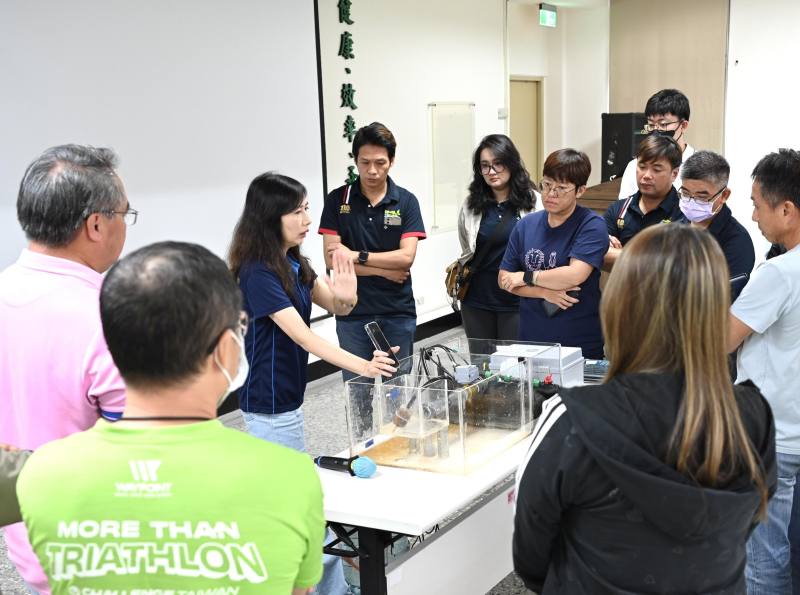 農友踴躍發問並於課堂與老師交流討論