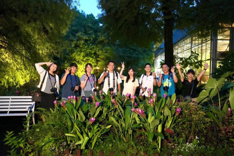 農業部農村發展及水土保持署南投分署與交通部觀光署參山國家風景區管理處、彰化縣政府合作，推廣農村夜遊，可探祕境星空、賞蛙溯溪等，不僅有效延長旅客停留時間，更帶動在地住宿、餐飲與農產品消費。（農村水保署提供）