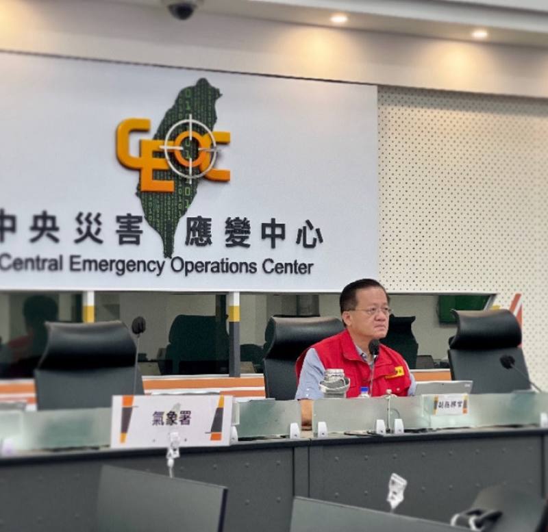 消防署署長蕭煥章主持0728豪雨中央災害應變中心第二十四次工作會報暨情資研判會議會議