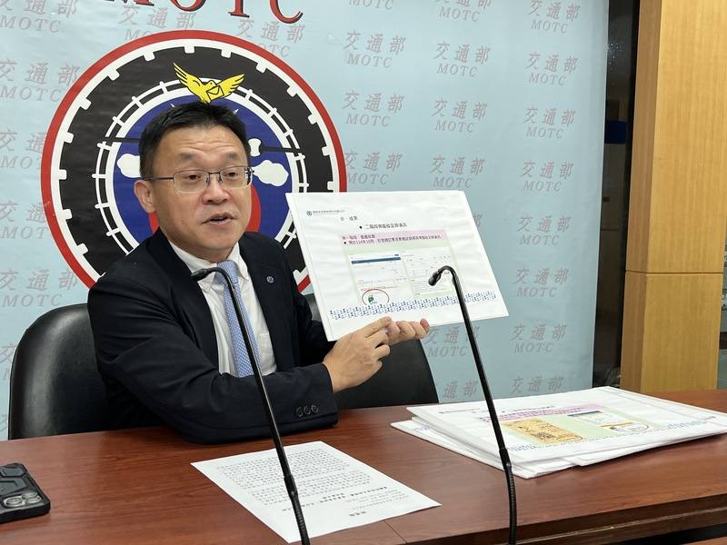 台鐵公司企劃處處長江明宜（圖）5日表示，台鐵目前規畫分2階段皆揭露碳排放資訊，第1階段為114年9月起車票正面以文字方式揭露旅運碳排放量，10月在官方網站、12月在台鐵e訂通APP揭露碳足跡資訊。