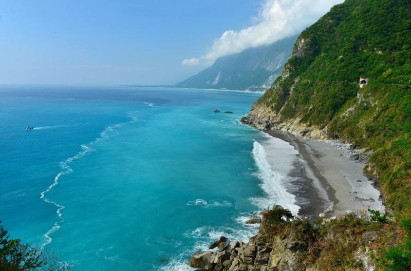 As of July 1st, a number of Taroko National Park attractions damaged in the 2024 earthquake