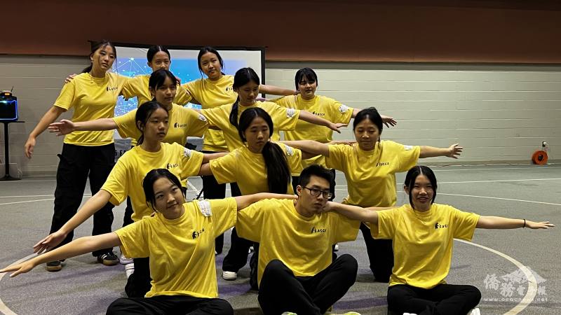 學員會中創作的優美分會之舞，充分表現出新一代的FASCA精神