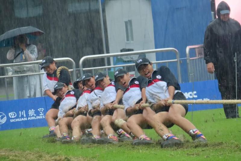 2025年世界運動會500公斤組金牌戰10日舉行，台灣女子拔河隊擊敗瑞士完成6連霸。（圖取自facebook.com/CTTWA）