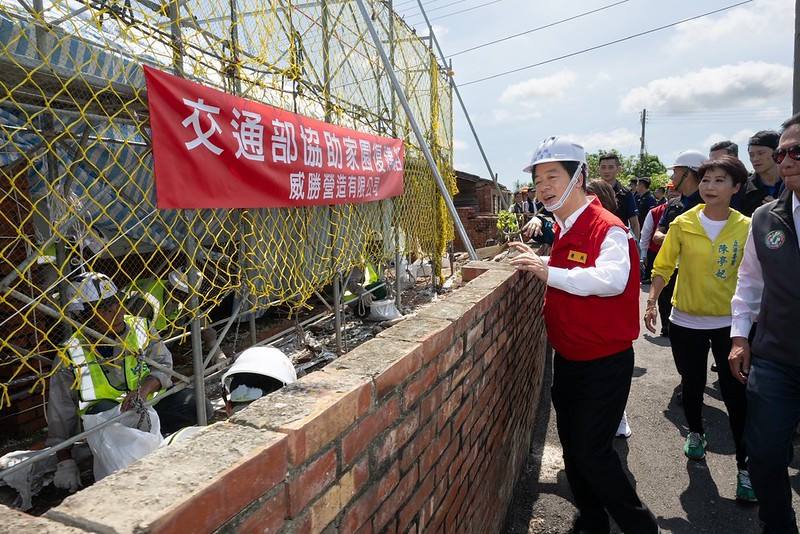 賴清德總統9日上午前往臺南關心雲嘉南災後重建復原情形