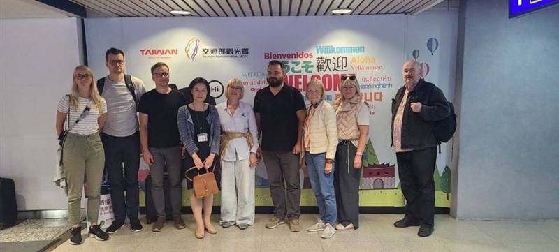 Ingrīda Circene (5th from left), chair of the Latvia-Taiwan parliamentary friendship group, poses with delegation members at Taiwan Taoyuan International Airport on Sunday. Photo courtesy of the Ministry of Foreign Affairs Aug. 10, 2025