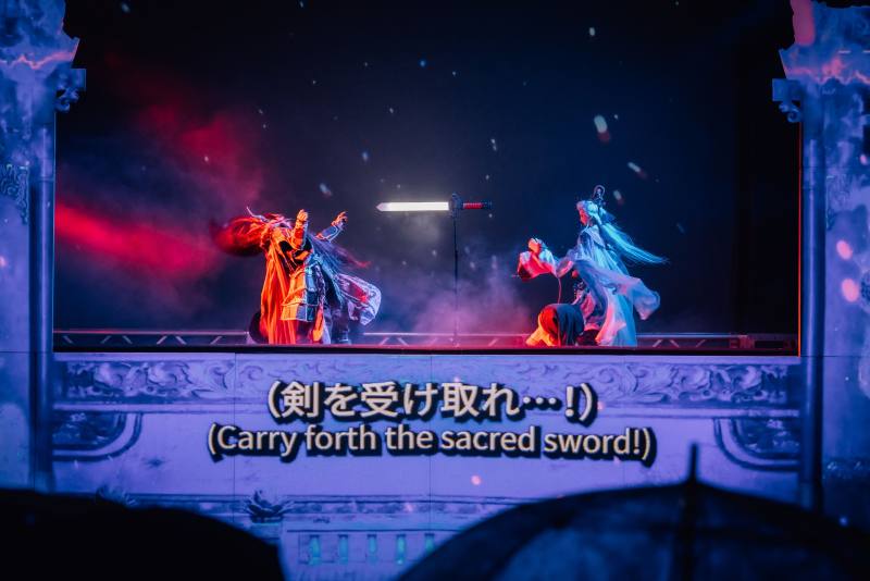 《伏魔英雄帖之再現白光劍》自昨日起連演3天，刀光劍影的武打場面、華麗磅礴的聲光特效，讓台下觀眾驚呼連連。