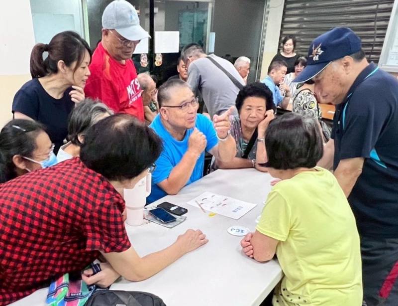 鄉親集思廣益設計綠食飯桌請你來作客