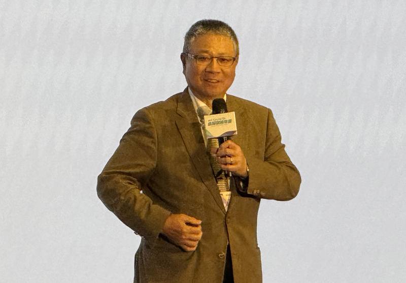 代工廠緯創董事長林憲銘（圖）12日出席台灣創投年會演講宣布，緯創將於2026年捐贈100萬繪圖處理器（GPU）小時算力給台灣新創公司及學術研究單位，鼓勵運用人工智慧（AI）
