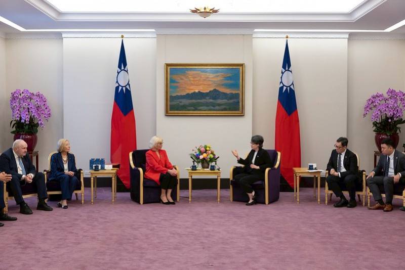 副總統接見「拉脫維亞國會友台小組訪問團」並相互交流