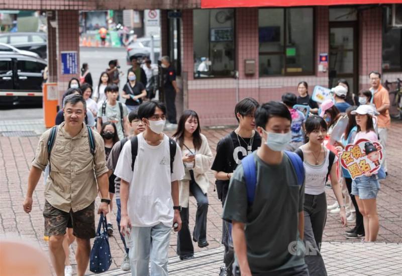 圖為114學年度分科測驗台北市松山高中考場情形。（中央社檔案照片）