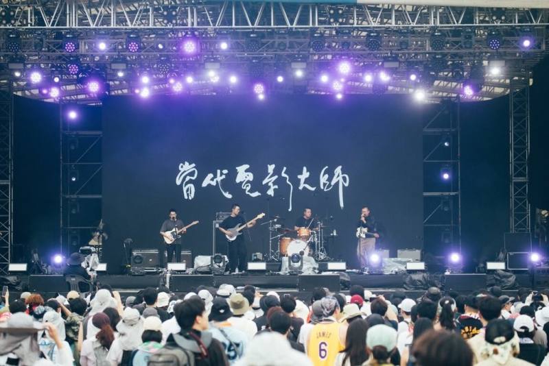 2025金曲國際音樂節今年與仁川PENTAPORT搖滾音樂節合作，台灣樂團「當代電影大師」赴韓演出並展現台灣音樂魅力。（Incheon Pentaport Rock Festival 2025提供）