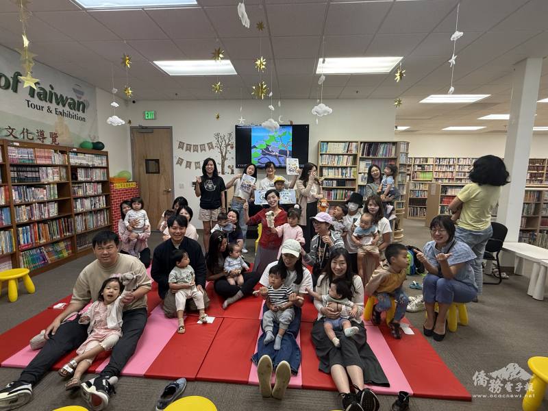 大小朋友齊聚金山灣區文教中心圖書館