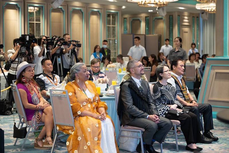 蕭美琴副總統14日晚間出席「2025年世界原住民族媒體聯盟年會」（2025 WIBN in Taiwan）開幕晚宴